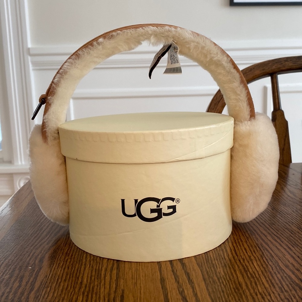 COPY - Like new Ugg earmuffs